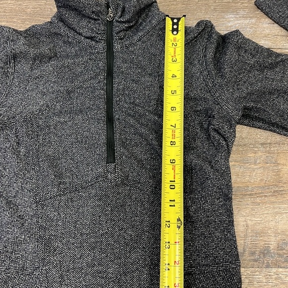 Lululemon Kanto Catch Me 1/2 Zip Heathered Herringbone Pullover Top Size 4 - Picture 9 of 10